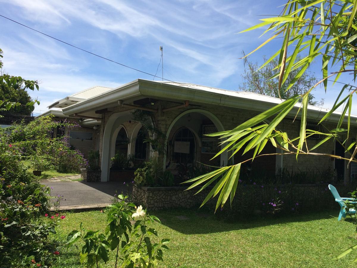 Hostel Tropical Dumaguete City Exterior photo